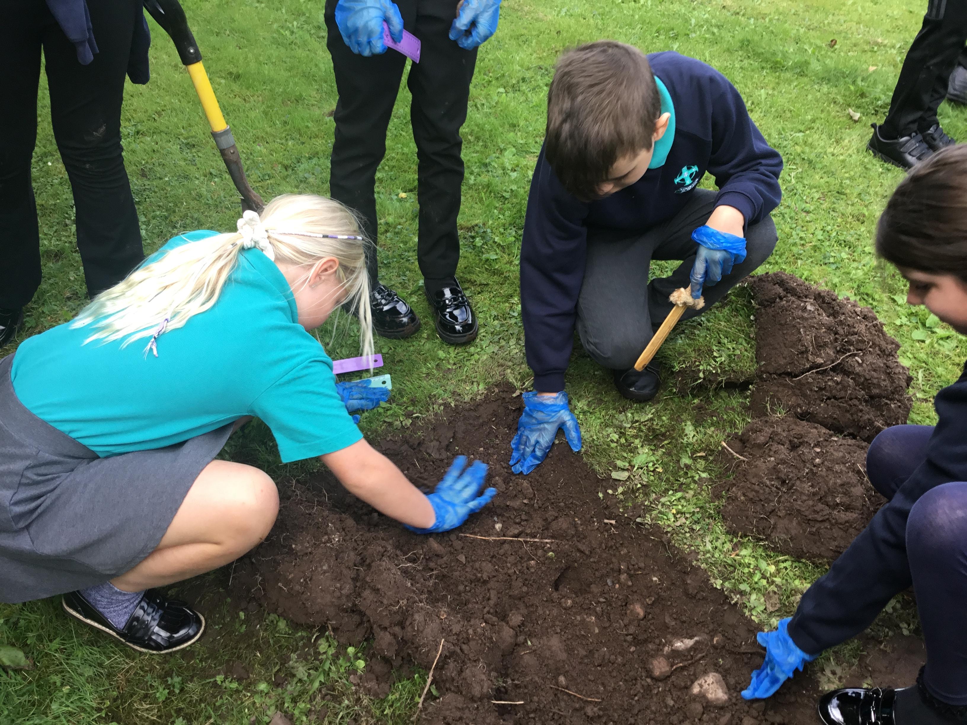 Discovering stone age artefacts
